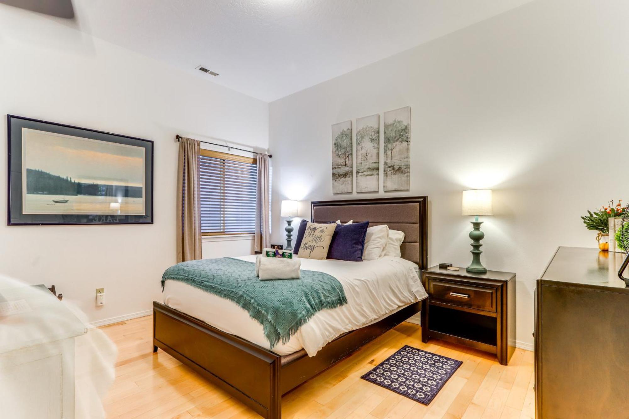Modern Coeur Dalene Getaway Condo Walk Downtown! Coeur d'Alene Exteriör bild
