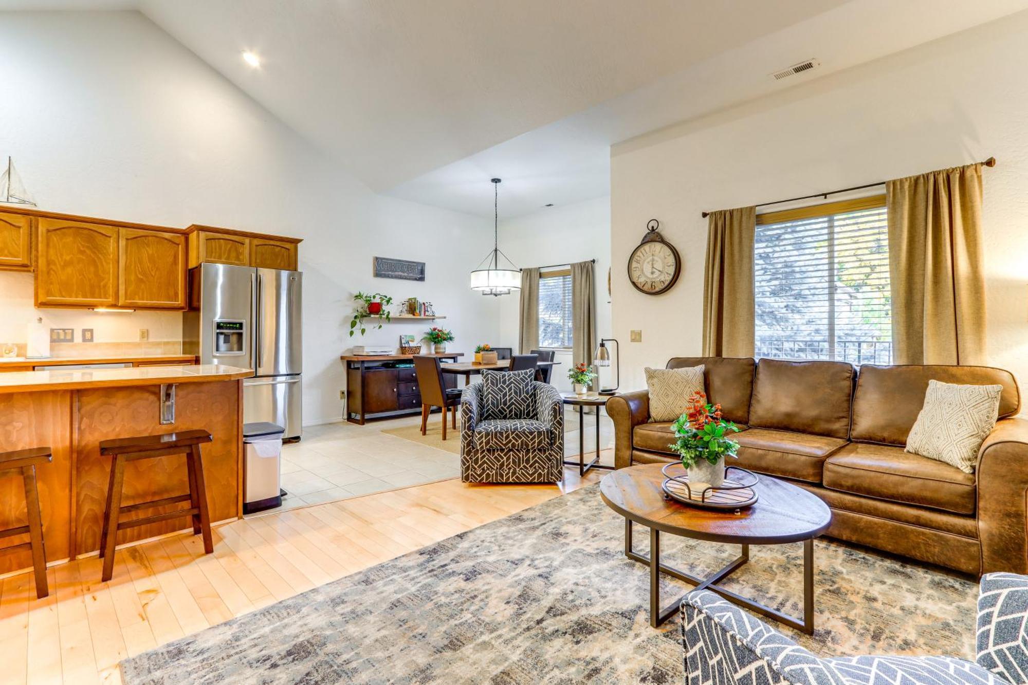 Modern Coeur Dalene Getaway Condo Walk Downtown! Coeur d'Alene Exteriör bild
