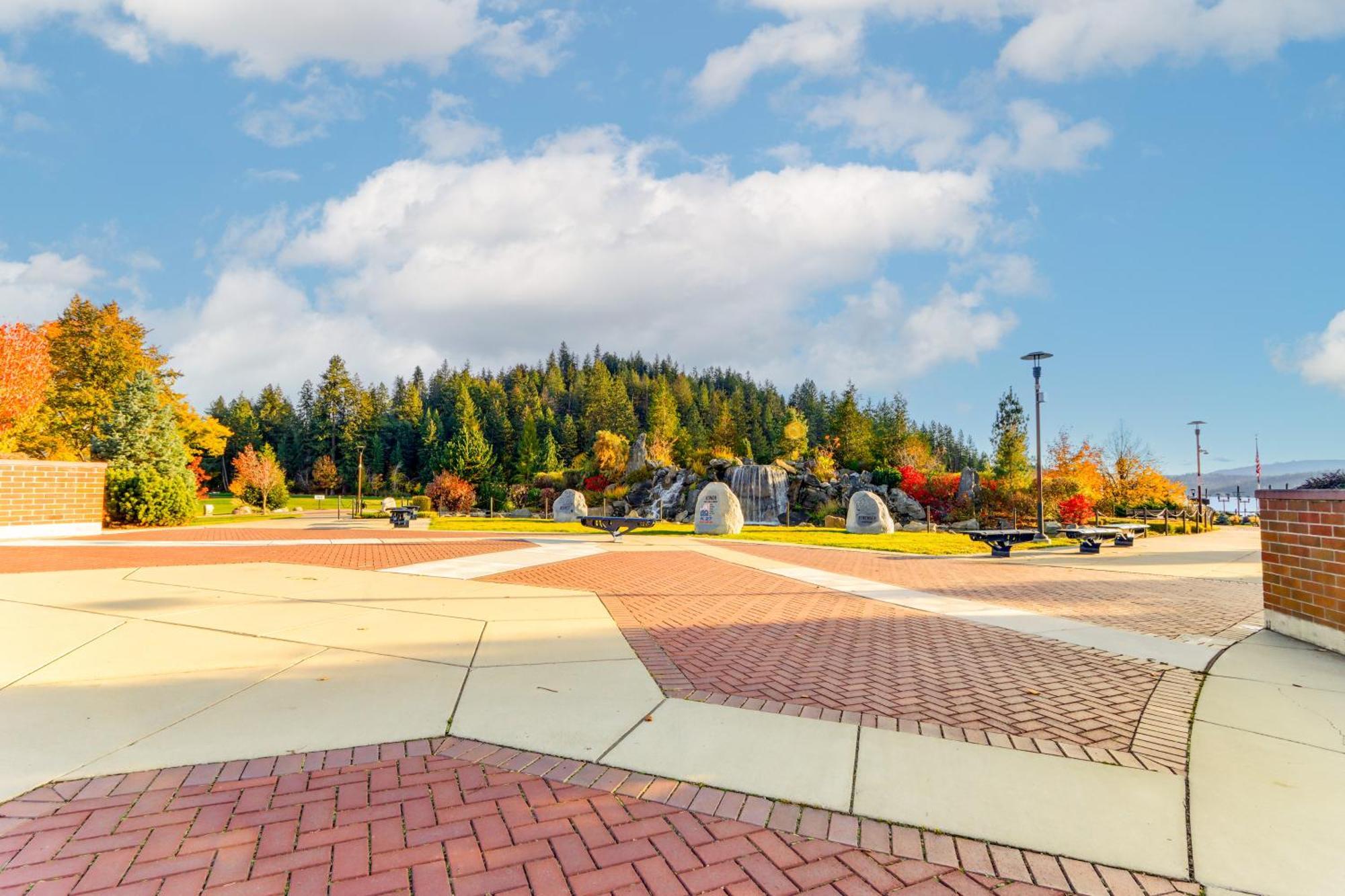 Modern Coeur Dalene Getaway Condo Walk Downtown! Coeur d'Alene Exteriör bild