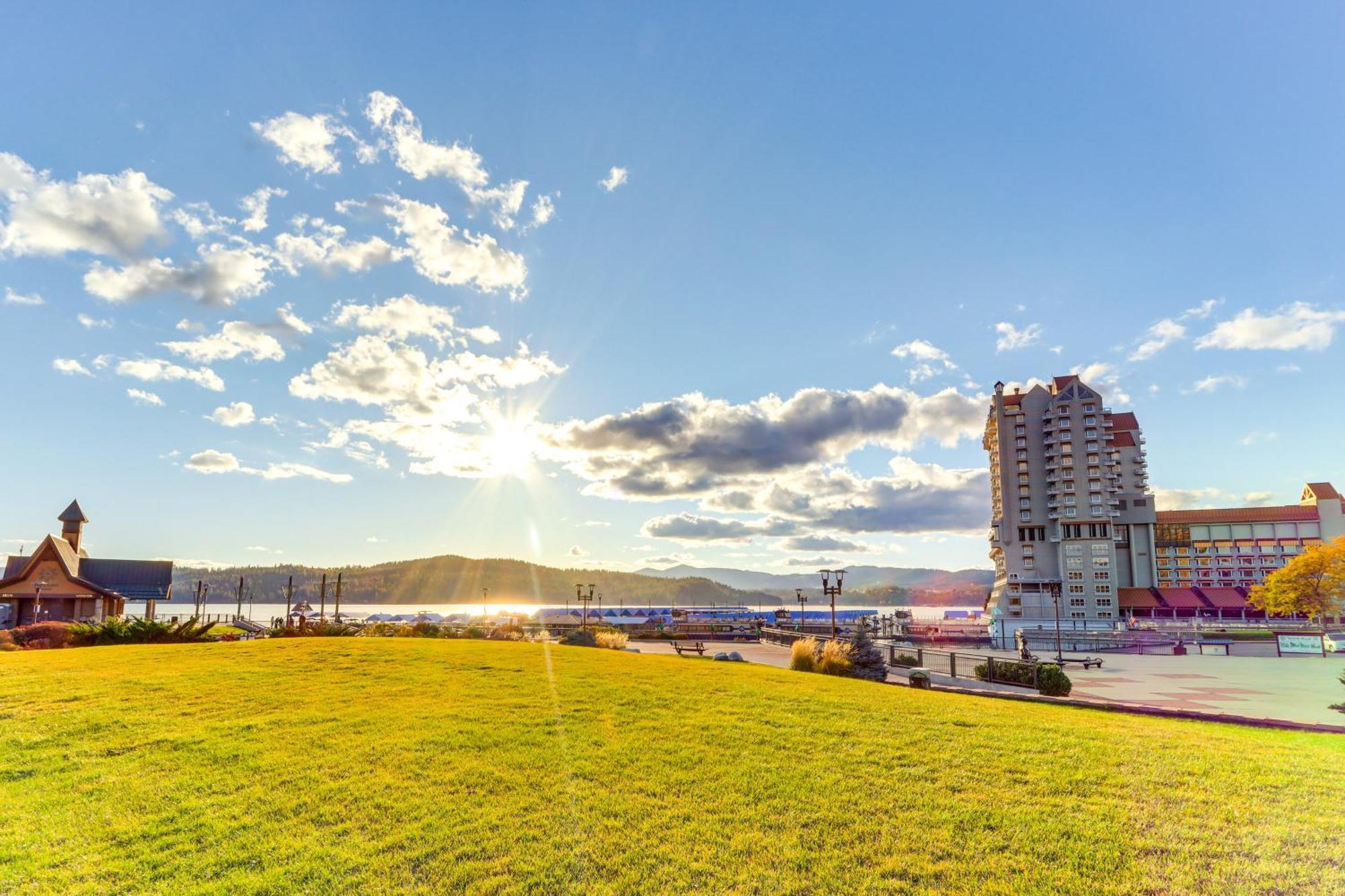 Modern Coeur Dalene Getaway Condo Walk Downtown! Coeur d'Alene Exteriör bild