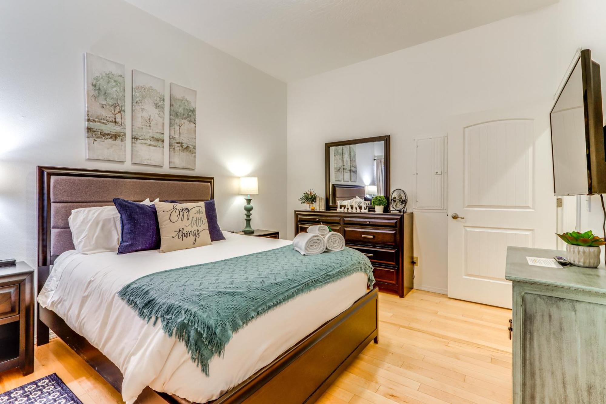 Modern Coeur Dalene Getaway Condo Walk Downtown! Coeur d'Alene Exteriör bild